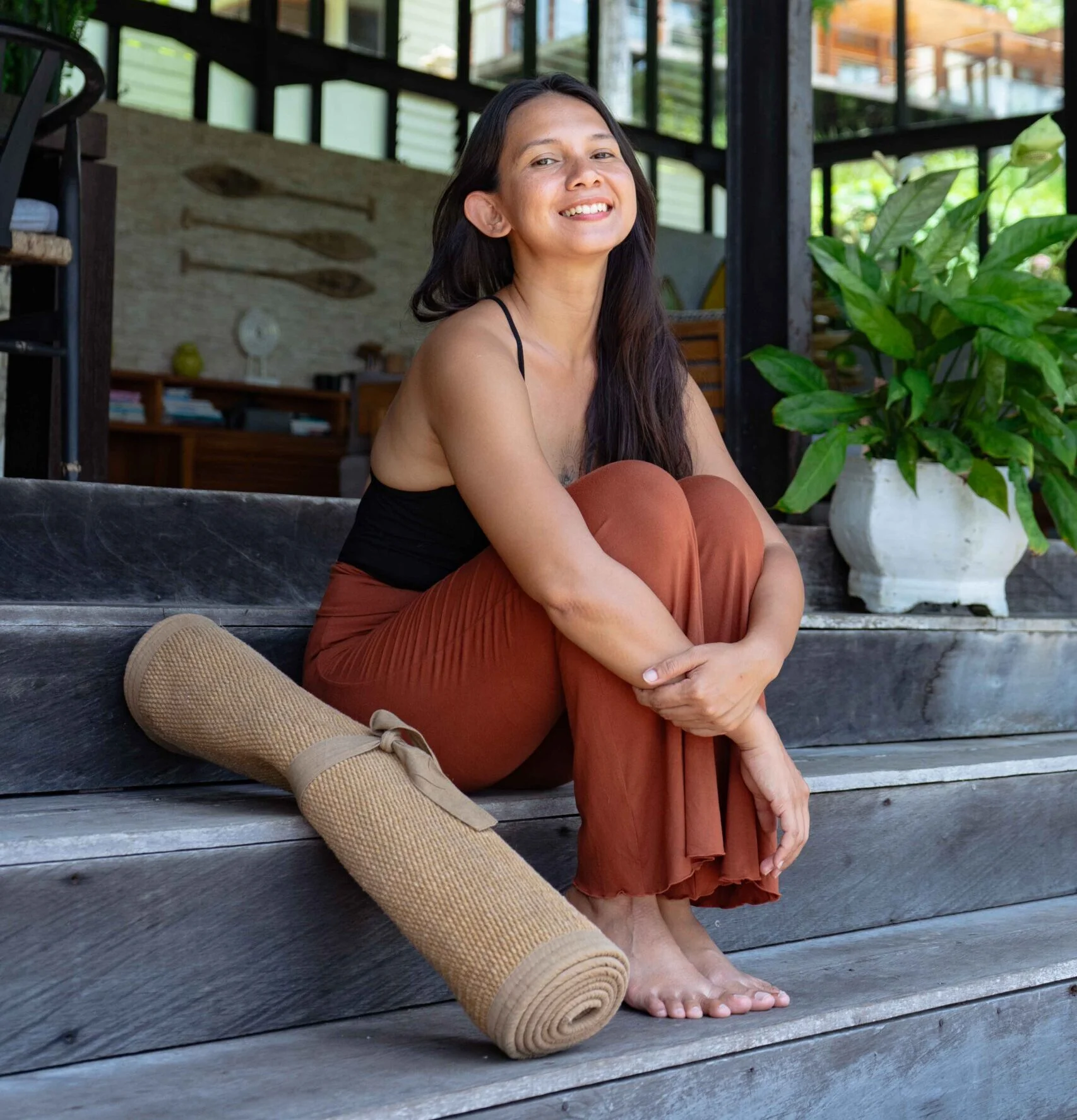 Dea Putri, lead Yin Yoga teacher